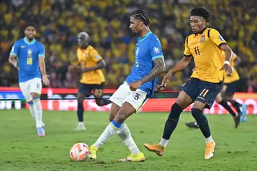 
			
				Em estreia, zagueiro Alexsandro apresenta suas credenciais à Seleção
			
			
