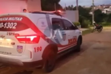 
			
				Empresário morre ao cair de telhado enquanto fazia reparos em imóvel de Arapiraca
			
			
