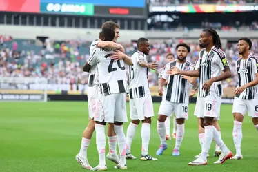 
				Escalações de Juventus x Manchester City; Alvo do Flamengo vai para o jogo
			
			