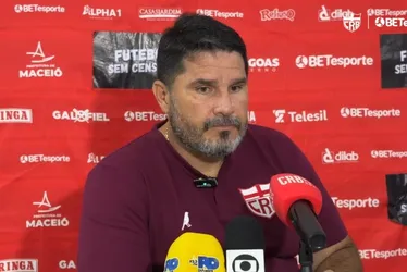 
				“Esse jogo já foi, não volta mais”: Barroca valoriza atuação e pede foco na Série B
			
			