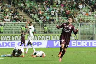 
			
				Ferroviária vira no 2º tempo e vence o América-MG fora de casa pela Série B
			
			
