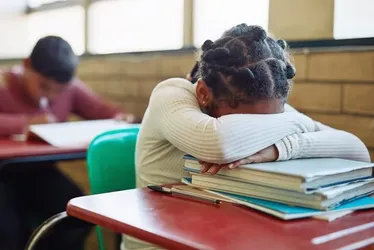 
				Garoto é suspeito de estupro virtual e induzir jovem a beber ácido
			
			