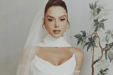 
			
				Giovanna Lancellotti mostra vestido do casamento com Gabriel David
			
			