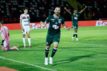
			
				Goiás nega acordo e Anselmo Ramon deve ir a campo na partida contra o CRB
			
			