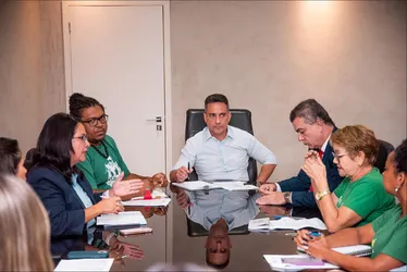 
				Governo de Alagoas anuncia reajustes, concurso público e medidas para servidores da Educação
			
			