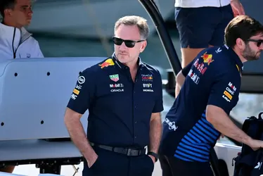 
			
				Horner revela ‘conversas com Ferrari’ em 2024 e recusa por ‘fidelidade’ à Red Bull
			
			