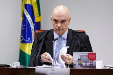
				IOF: Moraes mantém reajuste do IOF proposto pelo governo, mas revoga trecho
			
			