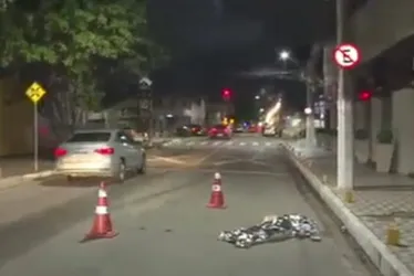 
			
				Idosa morre atropelada em frente ao Sesc no bairro do Poço, em Maceió
			
			