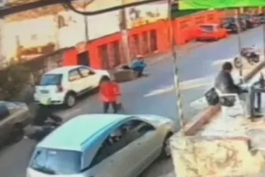 
				Idosa morre atropelada por homem que empinava moto
			
			
