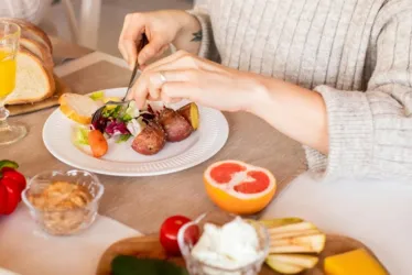 
				Intestino saudável: o que comer e o que evitar para proteger o órgão
			
			
