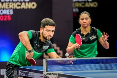 
				Irmã de Bruna Takahashi leva prata em duplas no Sul-Americano de tênis de mesa
			
			