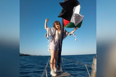 
			
				Israel diz que impedirá que barco com Greta Thunberg chegue a Gaza
			
			