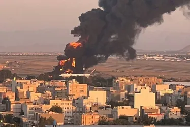 
			
				Israel diz ter atingido avião-tanque em ataque mais longínquo ao Irã
			
			