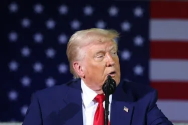 
			
				Israel x Irã: Trump decidirá se EUA entra na guerra em duas semanas
			
			