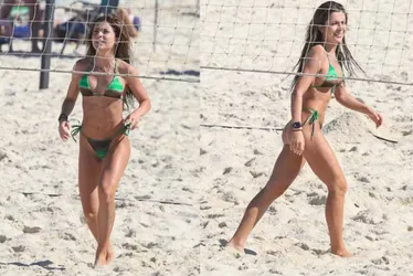 
			
				Jade Picon se exercita jogando futevôlei na praia da Barra da Tijuca
			
			