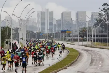 
			
				Jovem de 20 anos morre na 40ª Maratona Internacional de Porto Alegre
			
			