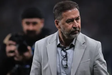 
				Justiça barra tentativa de Augusto Melo de anular impeachment no Corinthians
			
			