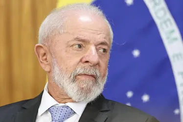 
				Lula decide vetar projeto que prevê aumento do número de deputados
			
			