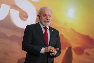 
				Lula diz que responderá tarifa de Trump pela Lei da Reciprocidade
			
			