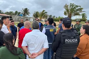 
			
				MPF aponta falhas no controle de veículos na faixa de areia da Praia do Peba
			
			