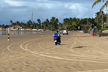 
			
				MPF aponta falhas no controle de veículos na faixa de areia da Praia do Peba
			
			