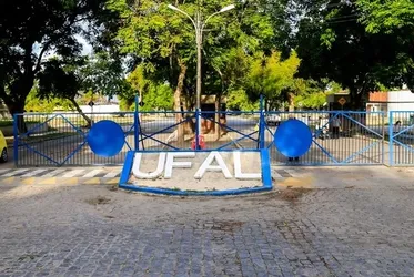 
			
				MPF dá 15 dias para UFAL corrigir exclusão de autistas em processo seletivo
			
			