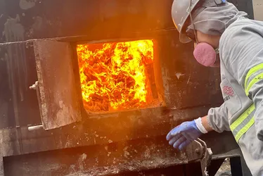
				Mais de 1,6 tonelada de drogas é incinerada em operação da Polícia Civil
			
			