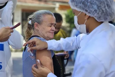
				Mais de 50% da população esperada ainda não se vacinou contra Influenza em Maceió
			
			