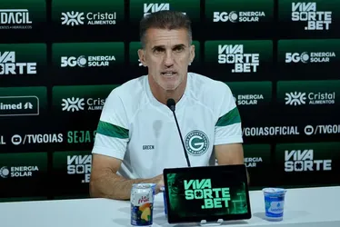 
			
				Mancini aponta improvisações na defesa como fator na derrota do Goiás para o CRB
			
			