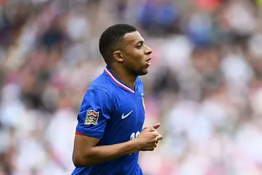 
				Mbappé processa o PSG por assédio moral e tentativa de extorsão
			
			