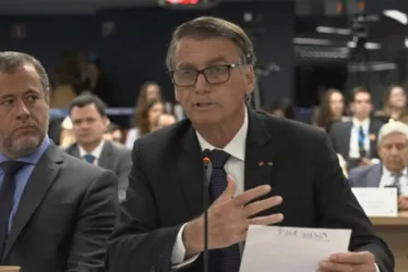 
			
				“Me acusaram de tudo, até de pedófilo”, diz Bolsonaro sobre eleições
			
			