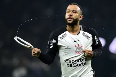 
				Memphis notifica Corinthians sobre dívida milionária
			
			