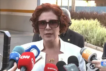 
			
				Motta encaminha ordem do STF para cassar mandato de Zambelli
			
			