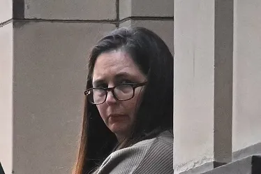 
				Mulher é condenada por envenenar e matar 3 idosos com cogumelos
			
			