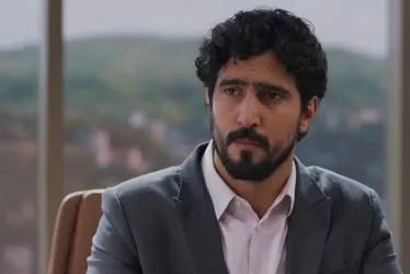 
				Odete encurrala Ivan: 'Você voltou com a Raquel?'
			
			