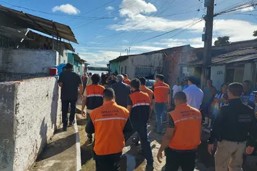 
				Órgãos nacionais inspecionam residências com rachaduras no Bom Parto; veja!
			
			