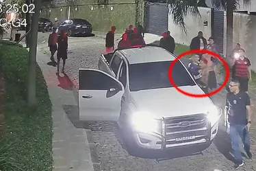 
				Oruam esmurrou carro da polícia após impedir apreensão de menor
			
			