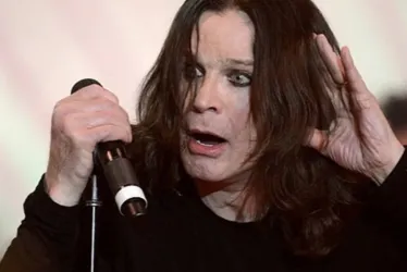 
				Ozzy Osbourne largou as drogas após conversar com cavalo; entenda
			
			