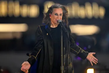 
				Ozzy Osbourne morre aos 76 anos
			
			