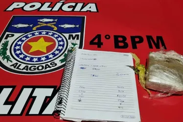 
			
				PM prende dois por tráfico e suspeito de homicídio morre em operação no Litoral Norte
			
			