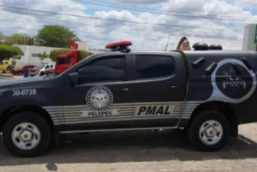 
				PM prende duas mulheres ligadas a organizações criminosas em Alagoas
			
			