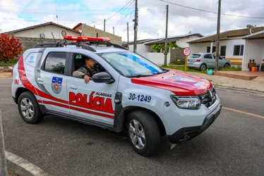 
				PM prende foragido da Justiça com passagens por homicídio e violência doméstica
			
			