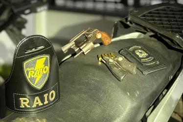 
				PM prende suspeitos e apreende armas em Maceió e Rio Largo
			
			