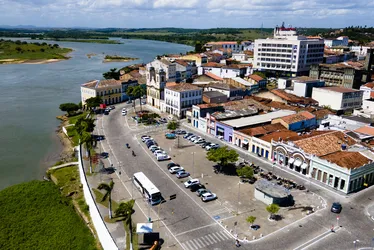 
			
				Padre de Penedo é afastado da igreja após ser alvo de denúncia de crime sexual
			
			