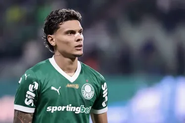 
				Palmeiras bate meio bilhão em vendas e amplia faturamento em 2025
			
			