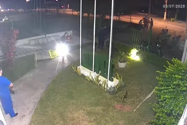 
				Pancadaria em dobro: homens vão fazer exame no IML e acabam brigando de novo
			
			