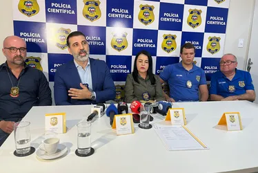 
				Perícia descarta falha mecânica em ônibus que caiu na Serra da Barriga e deixou 20 mortos
			
			