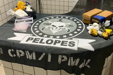 
			
				Polícia encontra esconderijo de drogas em São Miguel dos Campos após suspeito 'entregar o jogo' em abordagem
			
			