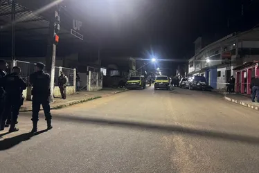 
				Polícia refaz cena da abordagem policial que terminou com adolescente de 16 anos morto a tiros
			
			