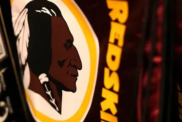 
				Por que Trump defende que times voltem com nomes racistas
			
			